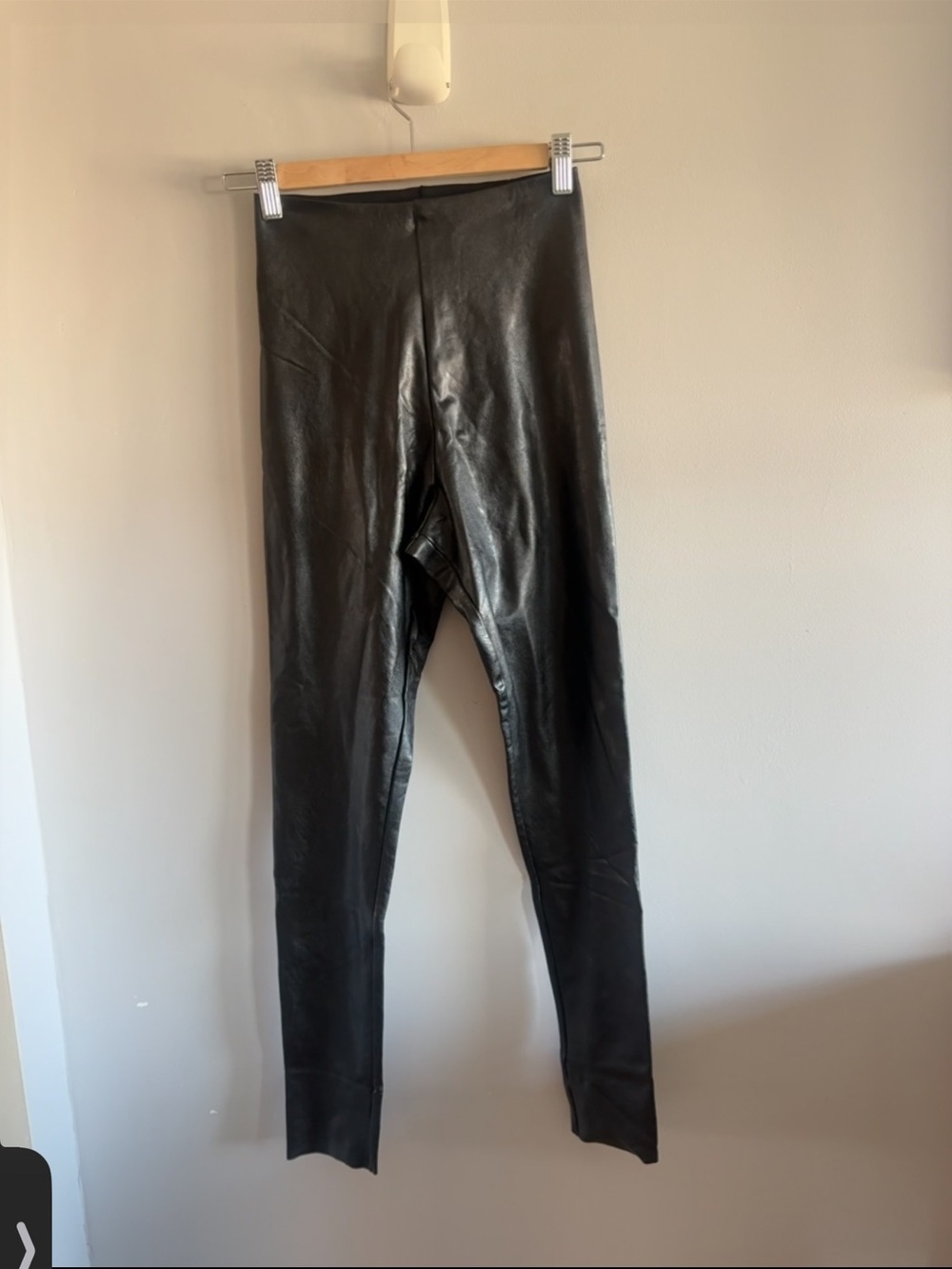 Commando Faux Leather Leggings Black Size Medium NWT SLG06 Vegan Leather